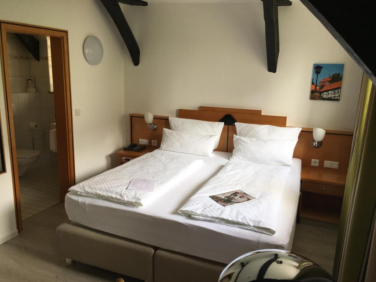 Alt Warburg Hotel Kültér fotó