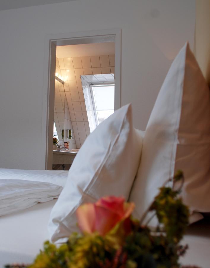 Alt Warburg Hotel Kültér fotó