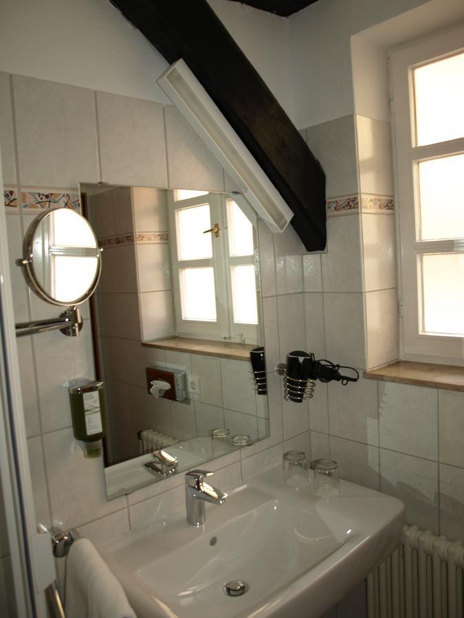 Alt Warburg Hotel Kültér fotó