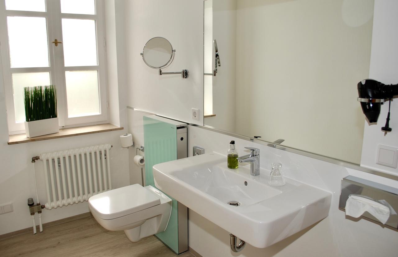 Alt Warburg Hotel Kültér fotó