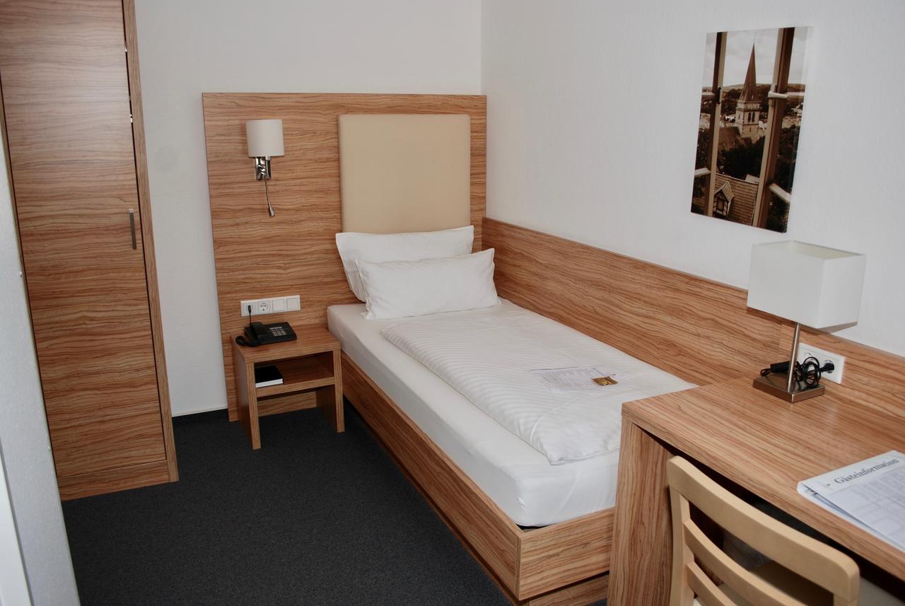 Alt Warburg Hotel Kültér fotó