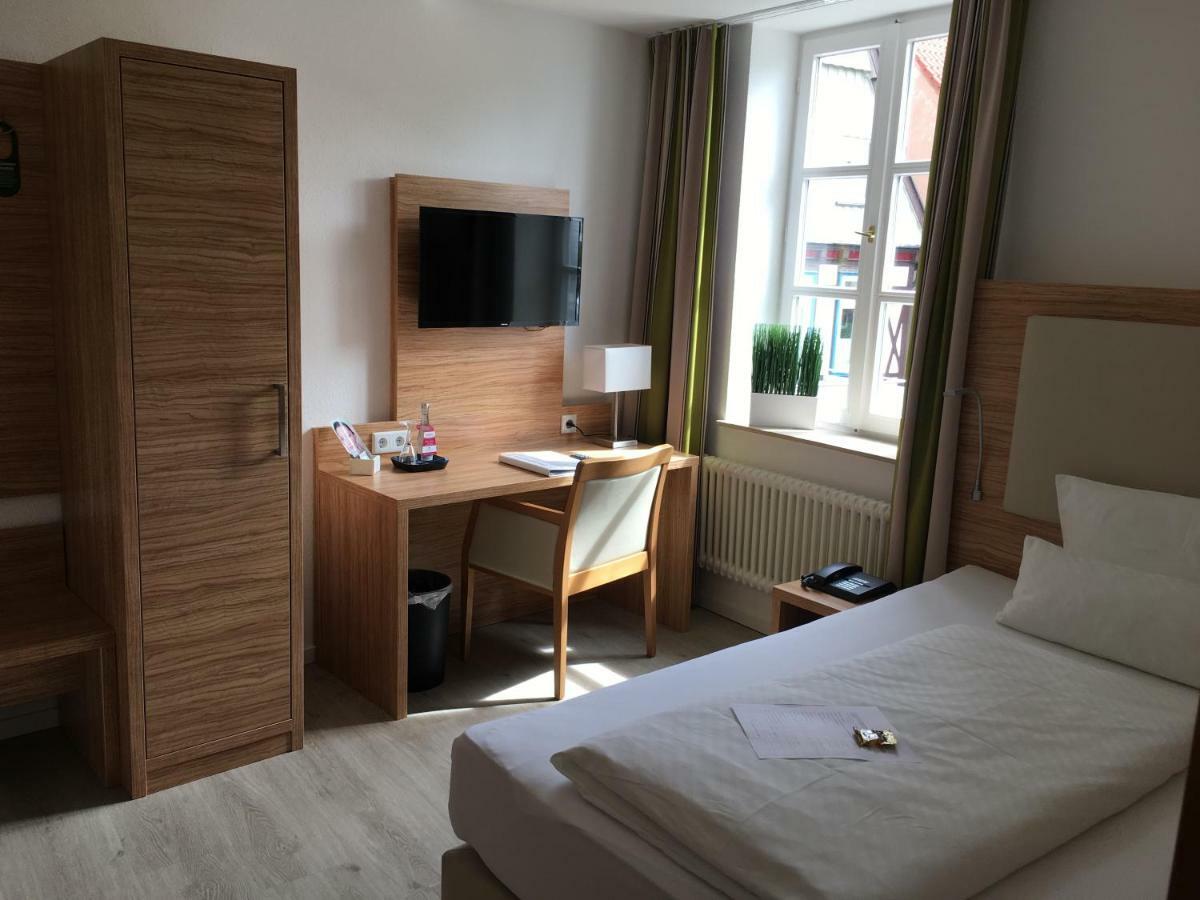 Alt Warburg Hotel Kültér fotó